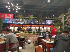 大堂-钢管厂五区小郡肝串串香(蜀都万达店)