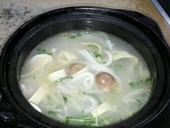 -丽虹云南过桥米线(兴工街店)