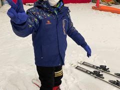 -乔波室内滑雪场