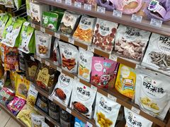 零售区-全家便利店(漕溪北路七店)