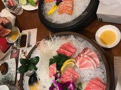 -青瓦餐厅·生鱼片·韩园烤肉(西塔店)