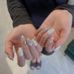 -Pink You美甲洗眉纹绣定制中心