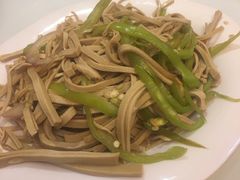 -清真磊磊烧烤老店(饮虎池街34号店)