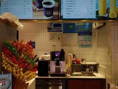 -巴黎贝甜(大宁国际商业广场店)