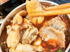 -鸿顺老铁锅美蛙鱼府(解放碑店)