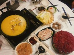 -鲜入围煮花胶鸡海鲜火锅