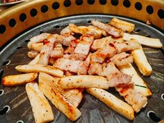 -蚂蚁洞·烤肉大营地(上海静安大悦城店)