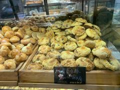 -宏发红西饼屋(天津路店)