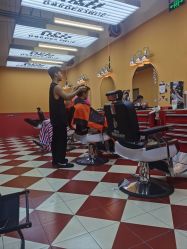 -Devilhands Barbershop男士理容店