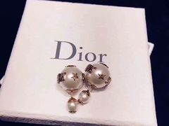 -DIOR迪奥(德基广场女装店)