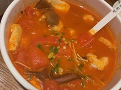 -渝是乎酸菜鱼·川渝小炒(新世界百货望京店)