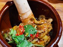 -老滇山寨•云南特色菜•地方菜•民族风情歌舞表演(金碧店)