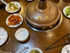 -岳记兴隆·青城腊排铜火锅(融创店)
