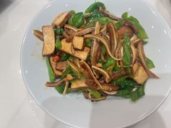 -鸿兴楼酒家嘉山路店