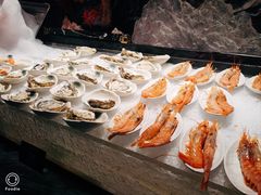 -雍容荟帝王蟹活龙虾展台自助(IFS黑金店)