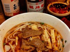 -矮子粉店1985·长沙米粉(湘春路店)