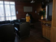 -乌托邦轰趴日租聚会别墅(先生的院子店)