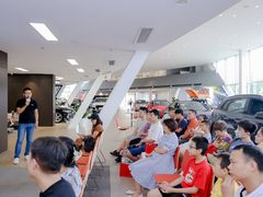 -深圳锦龙奥迪4S店(前海店)