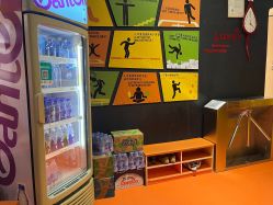 -蹦蹦跳跳(新奥购物中心店)