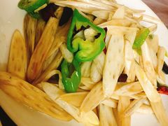 辣炒藕带-蓝精灵饺子店