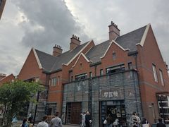 -钟书阁(松江泰晤士小镇店)