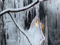 -大平台龙居瀑布旅游区