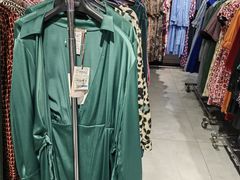 -Max Mara(王府井奥莱·香江小镇店)