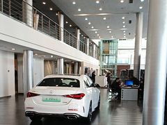 -天津波士信达奔驰4S店(卫津南路店)