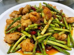 -曾氏肥肠馆(凯瑞雅居店)