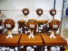 -m豆巧克力世界(上海世茂广场店)