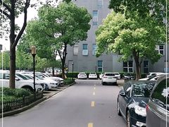 -张江微电子港·地面停车场