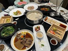 -煲王粤菜餐厅(中侨中心店)