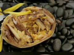 清蒸原只大闸蟹-杭州西子湖四季酒店·金沙厅