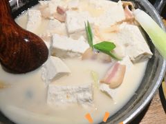 -吃饭皇帝大土家民族菜(正大广场店)