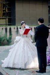 -NaNa婚纱礼服馆