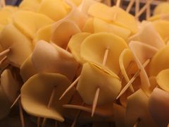 -布尔津河堤夜市