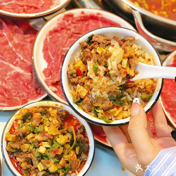 中沅广场！渣渣牛肉好吃哭了[流泪]