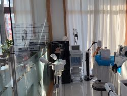 -靓芙泉专研痘痘肌