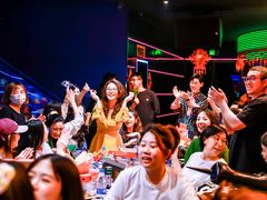 -VIVA·百人年会团建篮球场轰趴馆