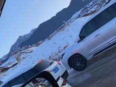 -丝绸之路山地度假区滑雪场