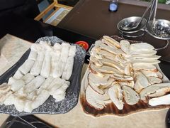 -蘑统田下·野生菌火锅