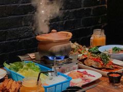 -Show Neua Thai Street Food