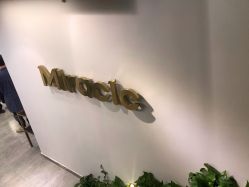 -Miracle集简美发沙龙