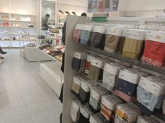 -hotwind热风(中贸广场店)