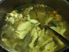菌菇鸡汤-黑鸡小馆(金源店)