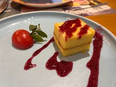 -米德维奇俄式西餐厅(西六道街店)