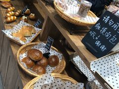 -沁屋面包店(人民东路店)