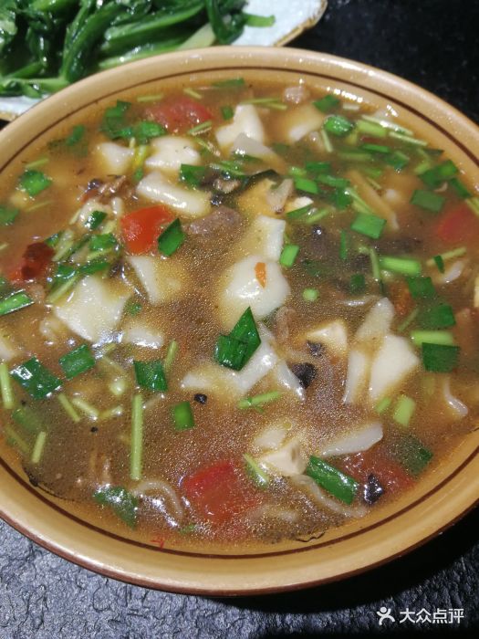 祁连羊肉馆山菇面片图片 - 第1张