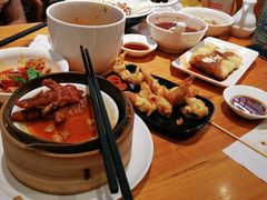 -诚铭记·虾仁汤包·成都小吃(融创店)