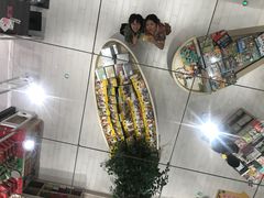 -钟书阁(群光广场店)
